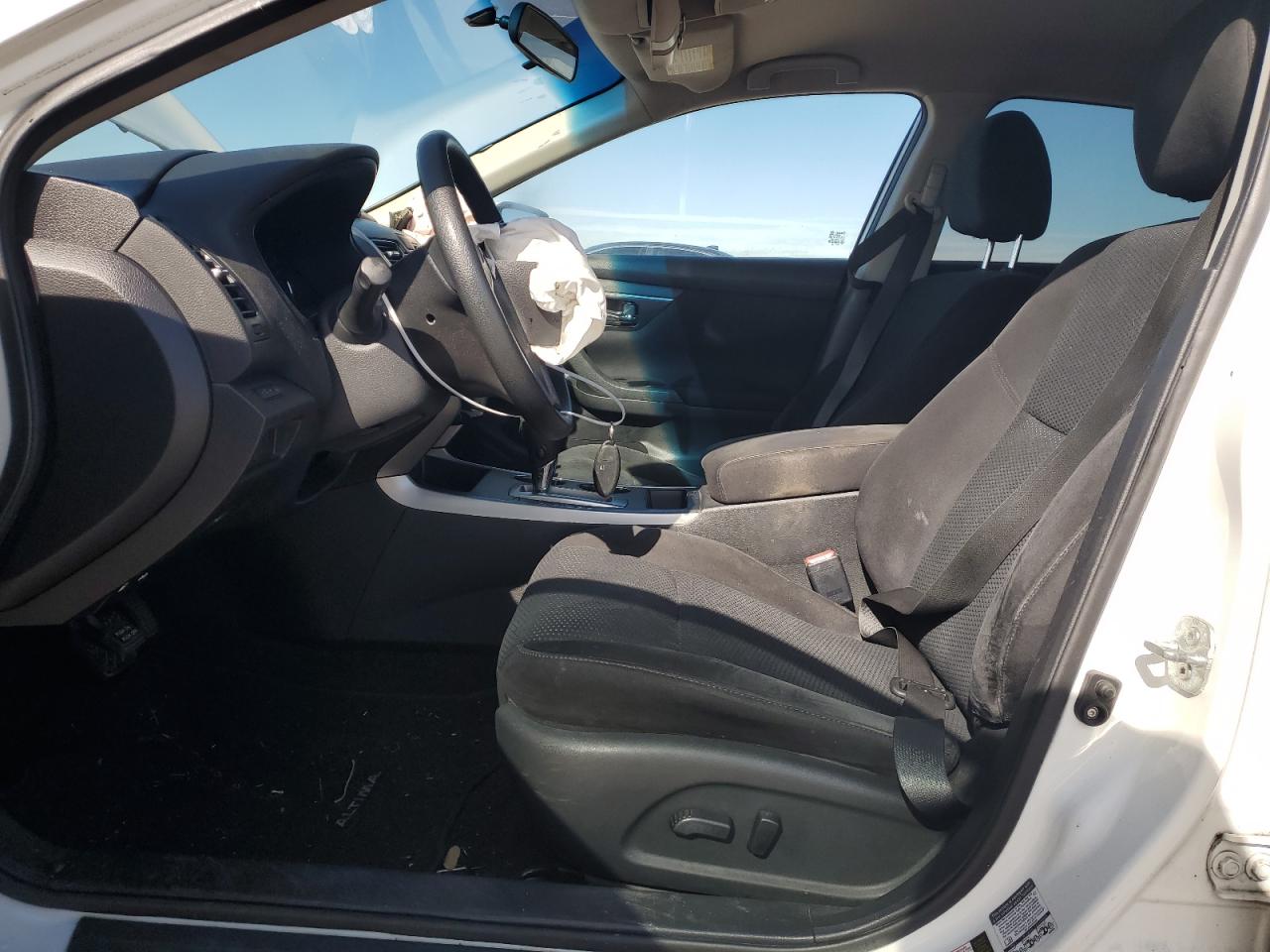 2015 Nissan Altima - Image 7