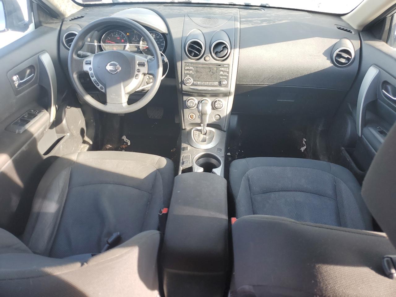 2015 Nissan Rogue - Image 8