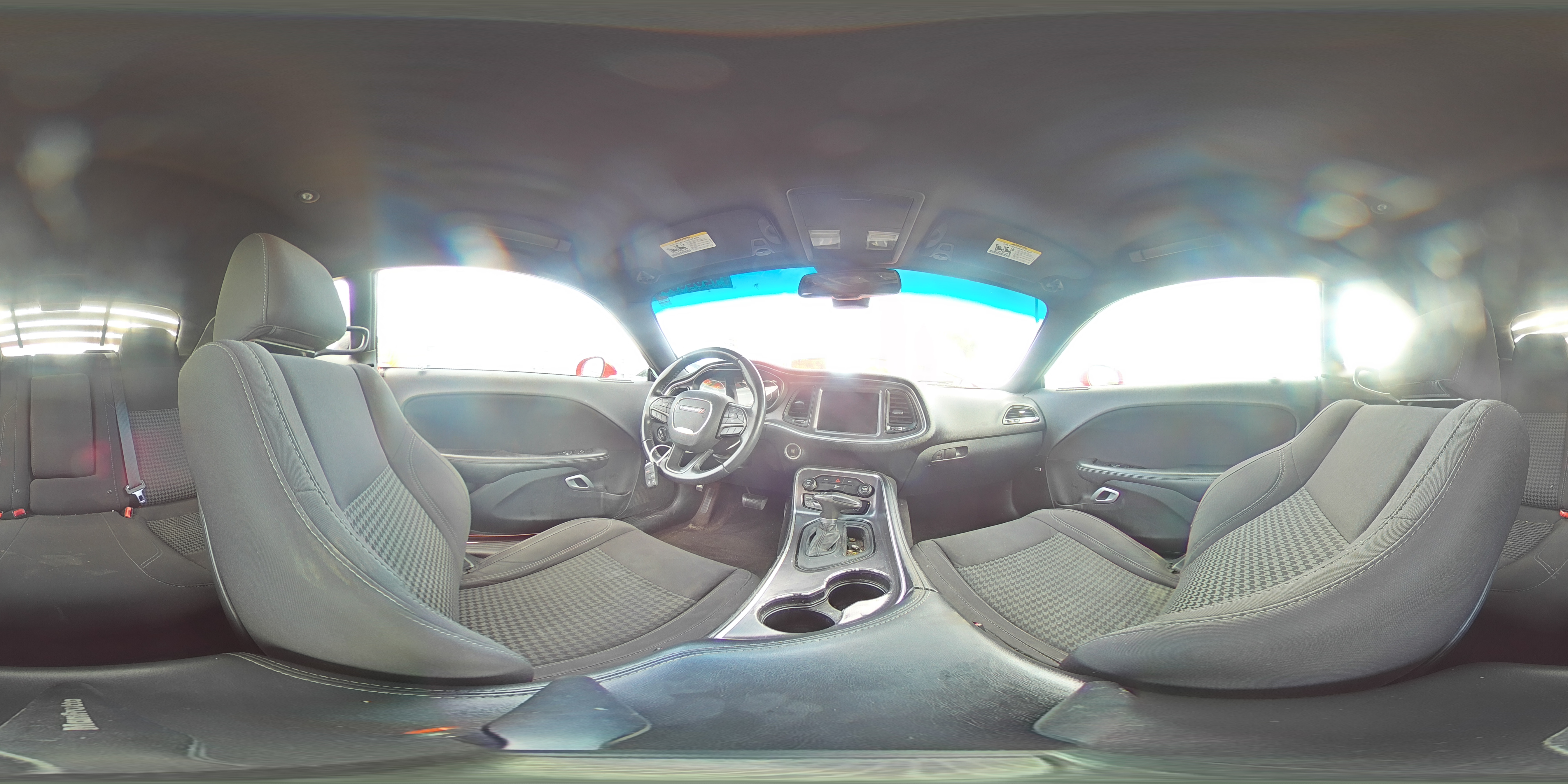 2015 Dodge Challenger - Image 12