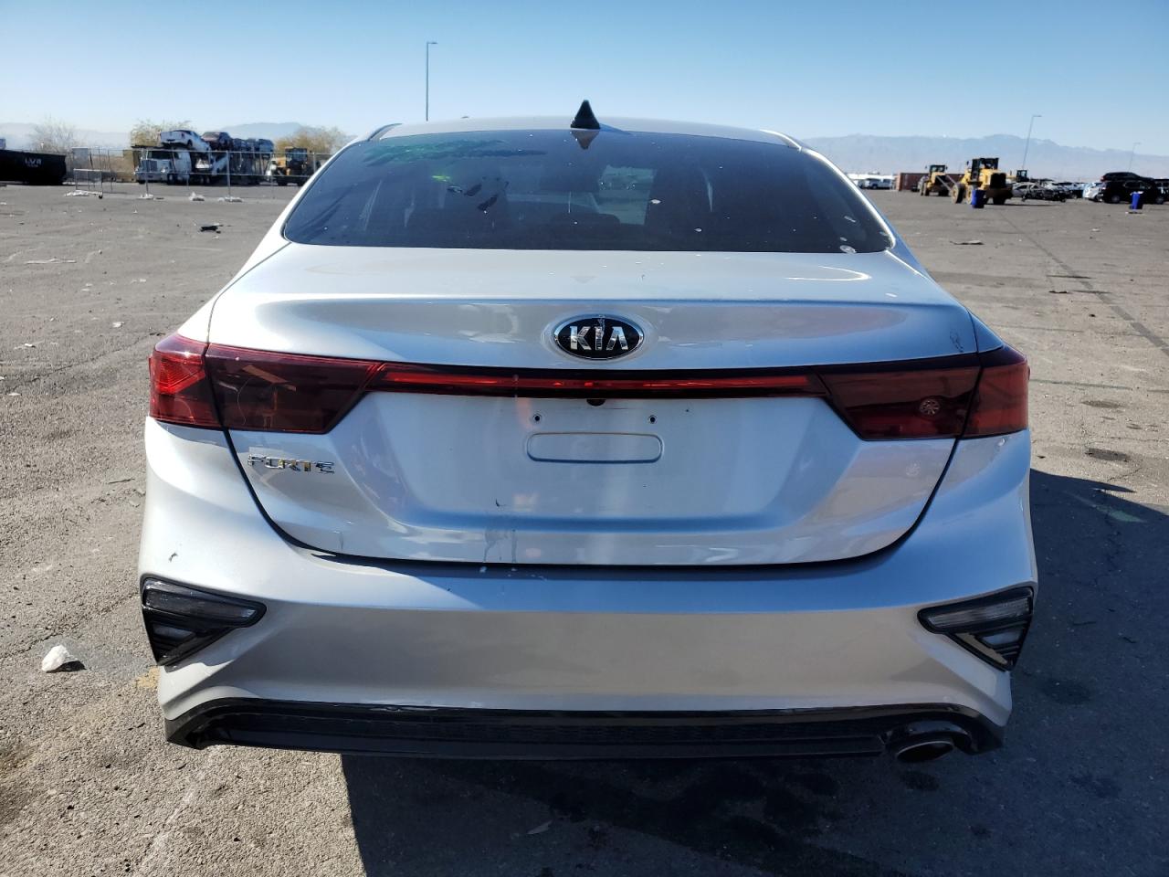 2020 Kia Forte - Image 6