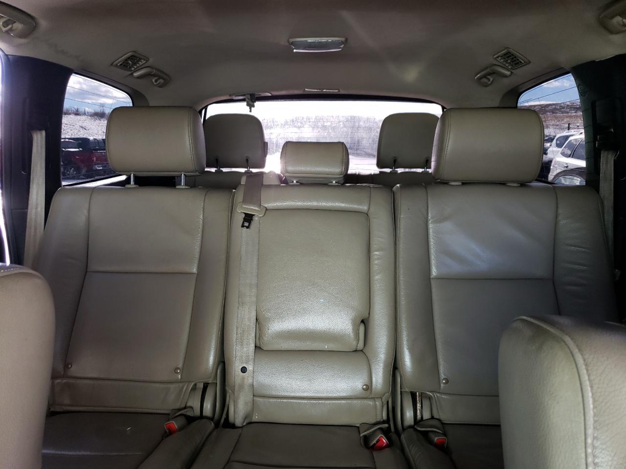 2013 Toyota Sequoia - Image 10