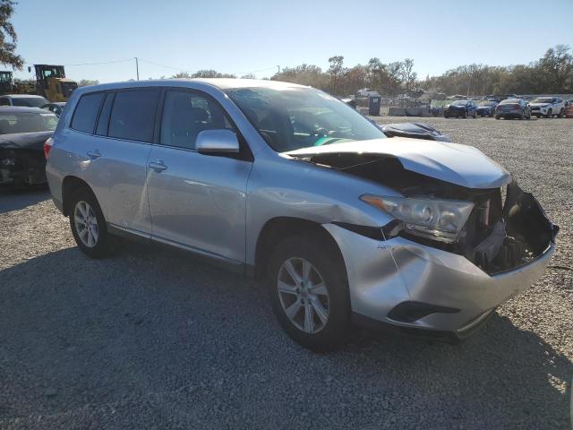  TOYOTA HIGHLANDER 2013 Серебристый