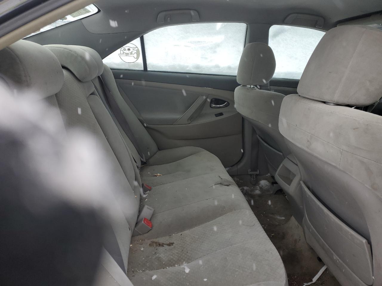 2009 Toyota Camry - Image 10