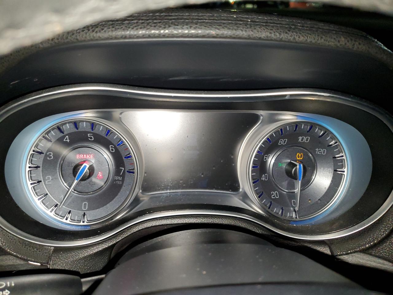 2018 Chrysler 300 Tourin VIN: 327162 Lot: 42861125