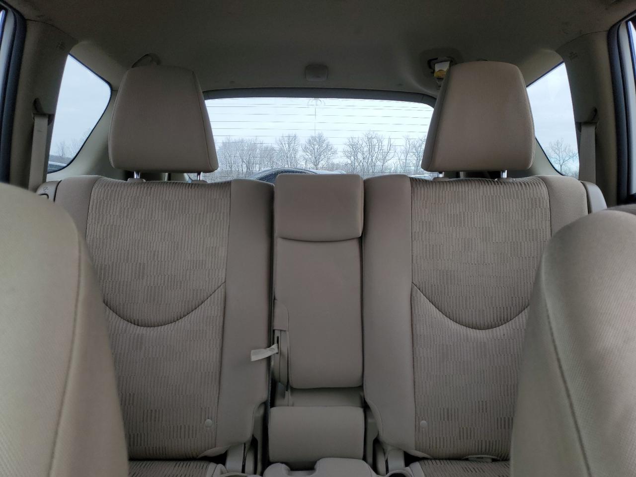 2012 Toyota RAV 4 - Image 10