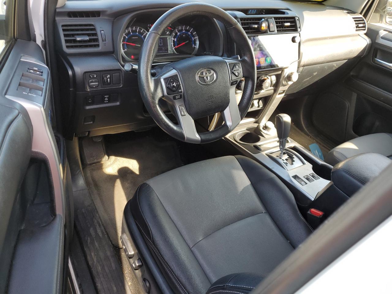 2014 Toyota 4Runner - Image 8