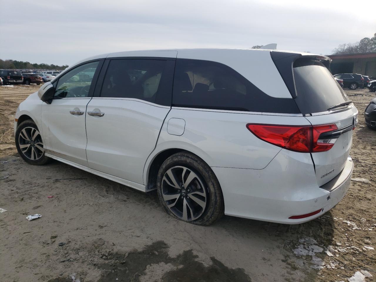 2022 Honda Odyssey - Image 2