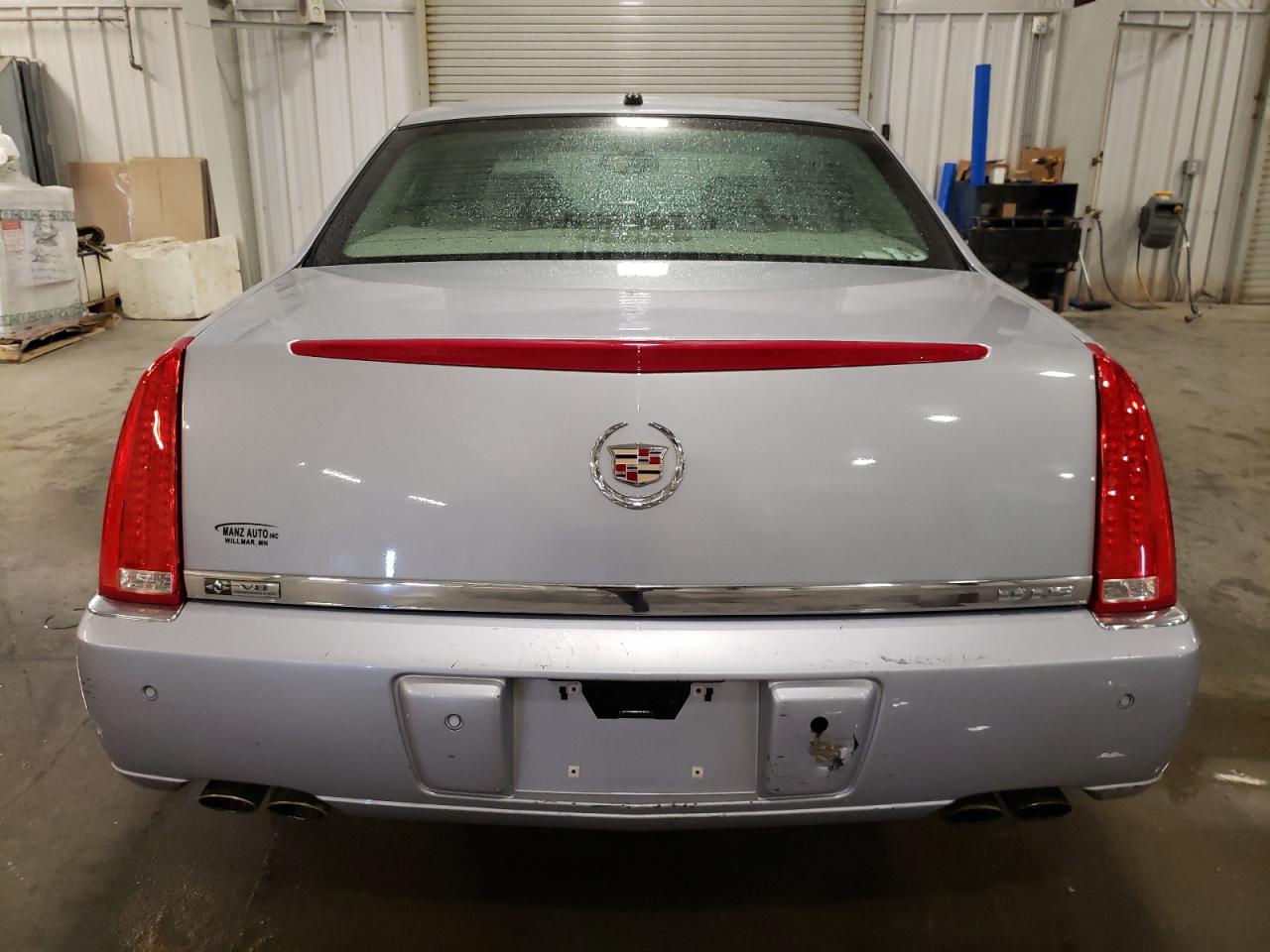 2006 Cadillac DTS - Image 6