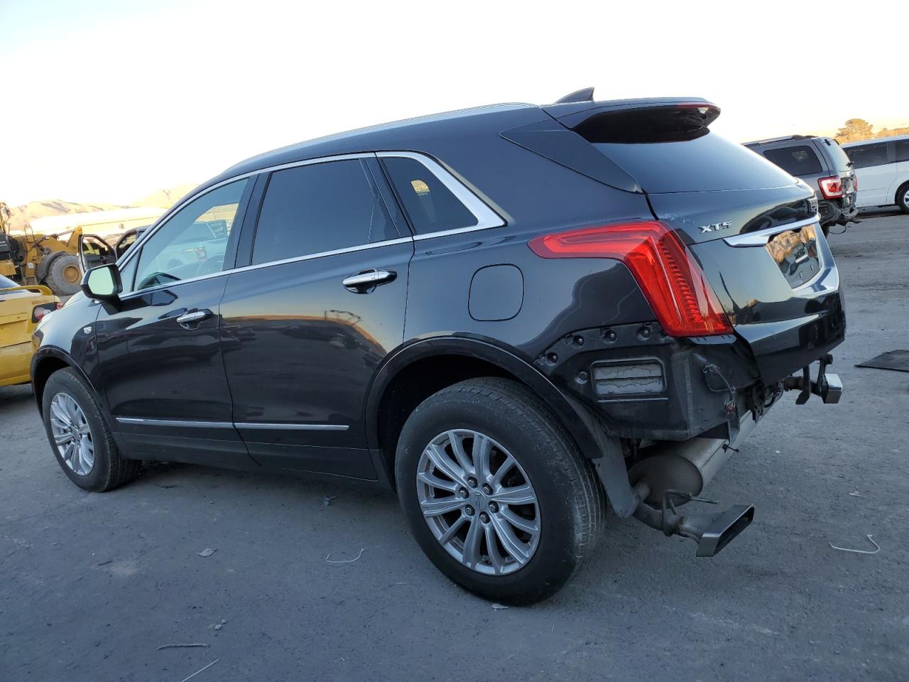 2018 Cadillac XT5 - Image 2
