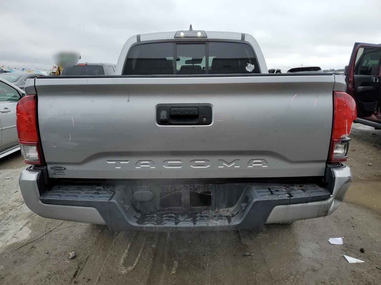 2019 Toyota Tacoma - Image 6
