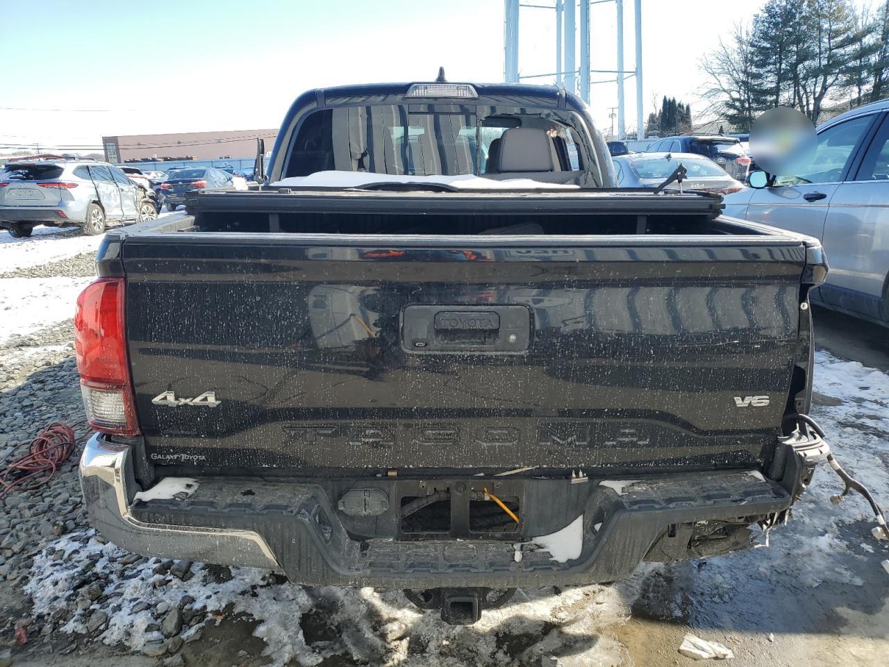 2020 Toyota Tacoma - Image 6