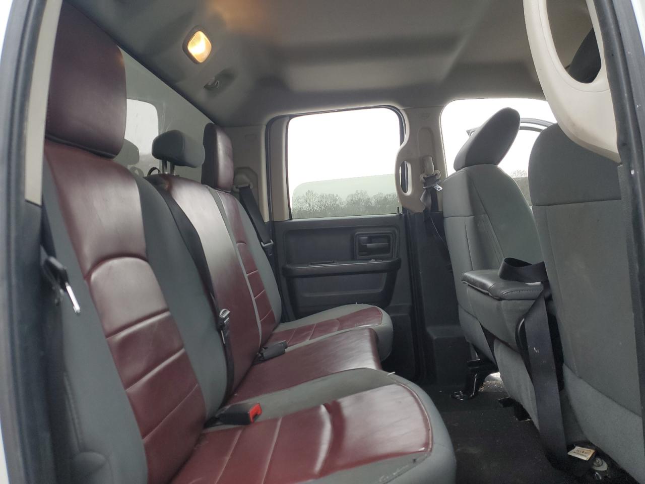 2014 RAM 1500 - Image 11
