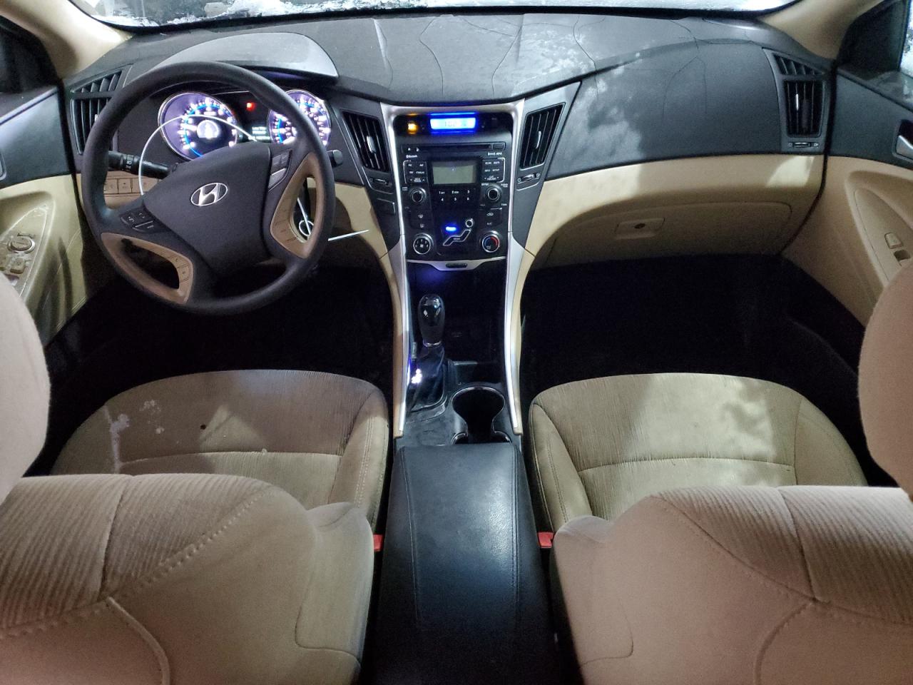 2011 Hyundai Sonata - Image 8