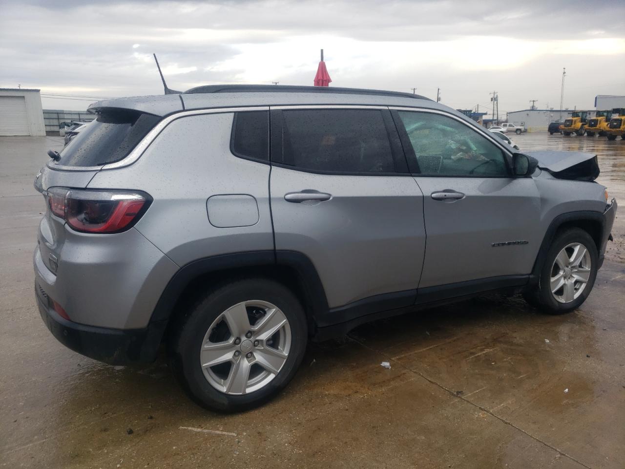 2022 Jeep Compass - Image 3