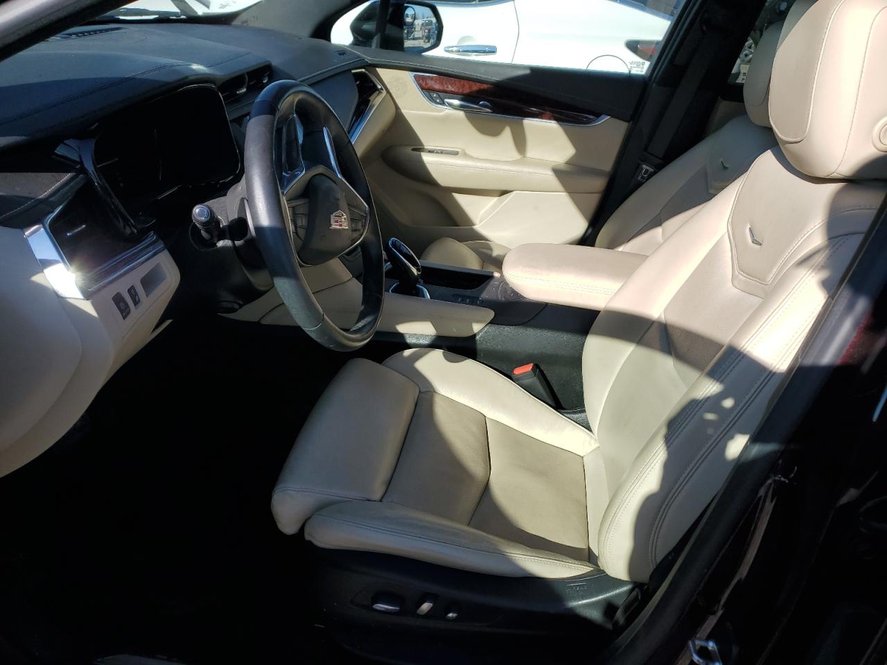 2017 Cadillac XT5 - Image 7