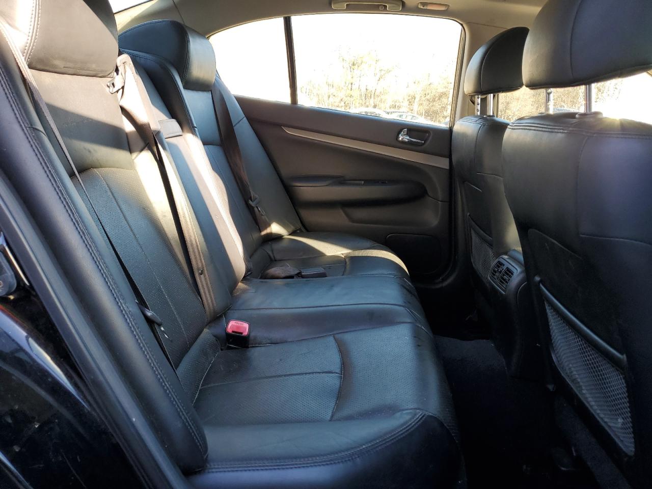 2013 Infiniti G - Image 10