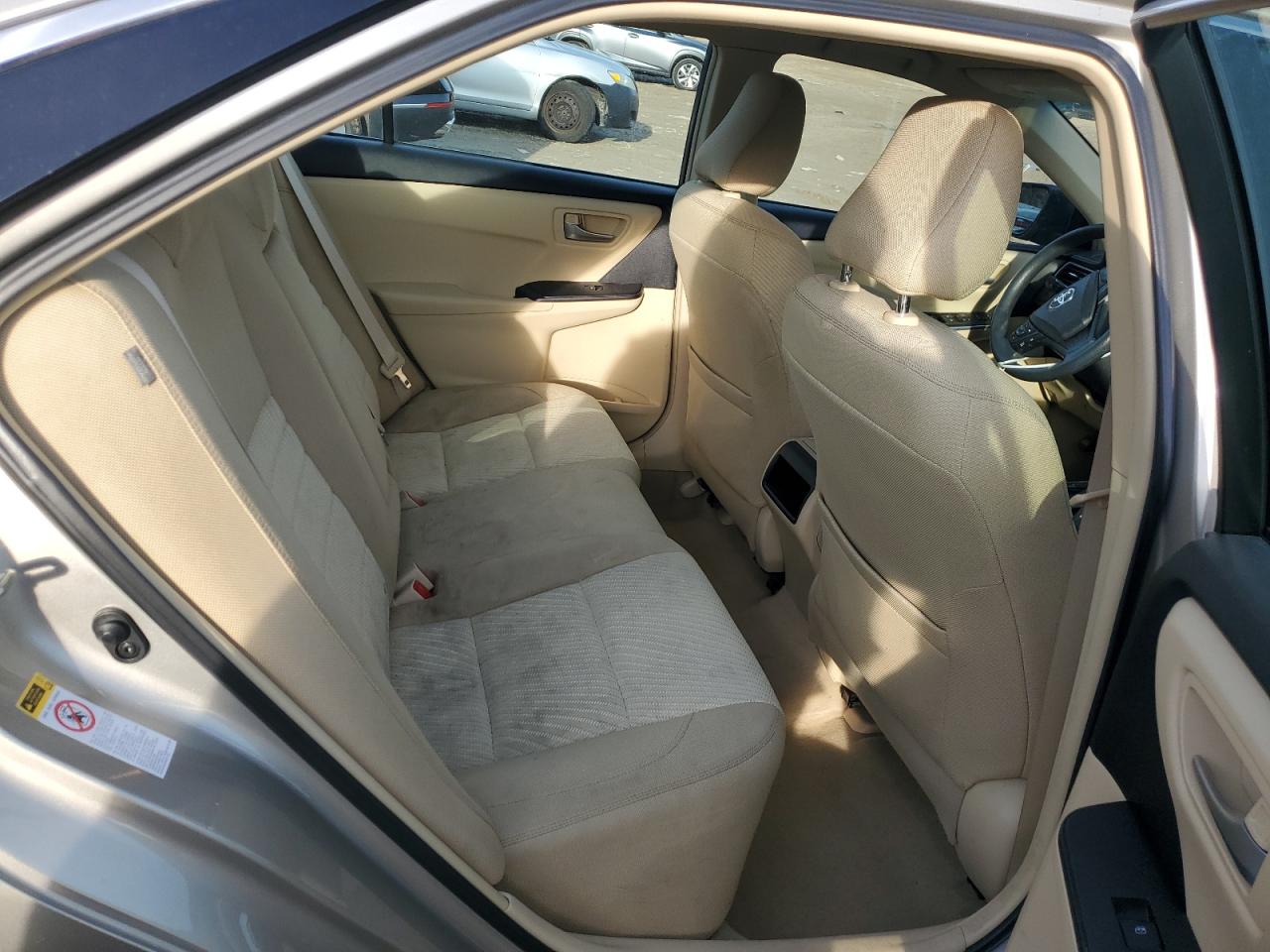 2015 Toyota Camry - Image 10