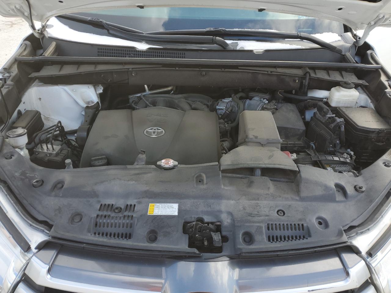 2019 Toyota Highlander - Image 12