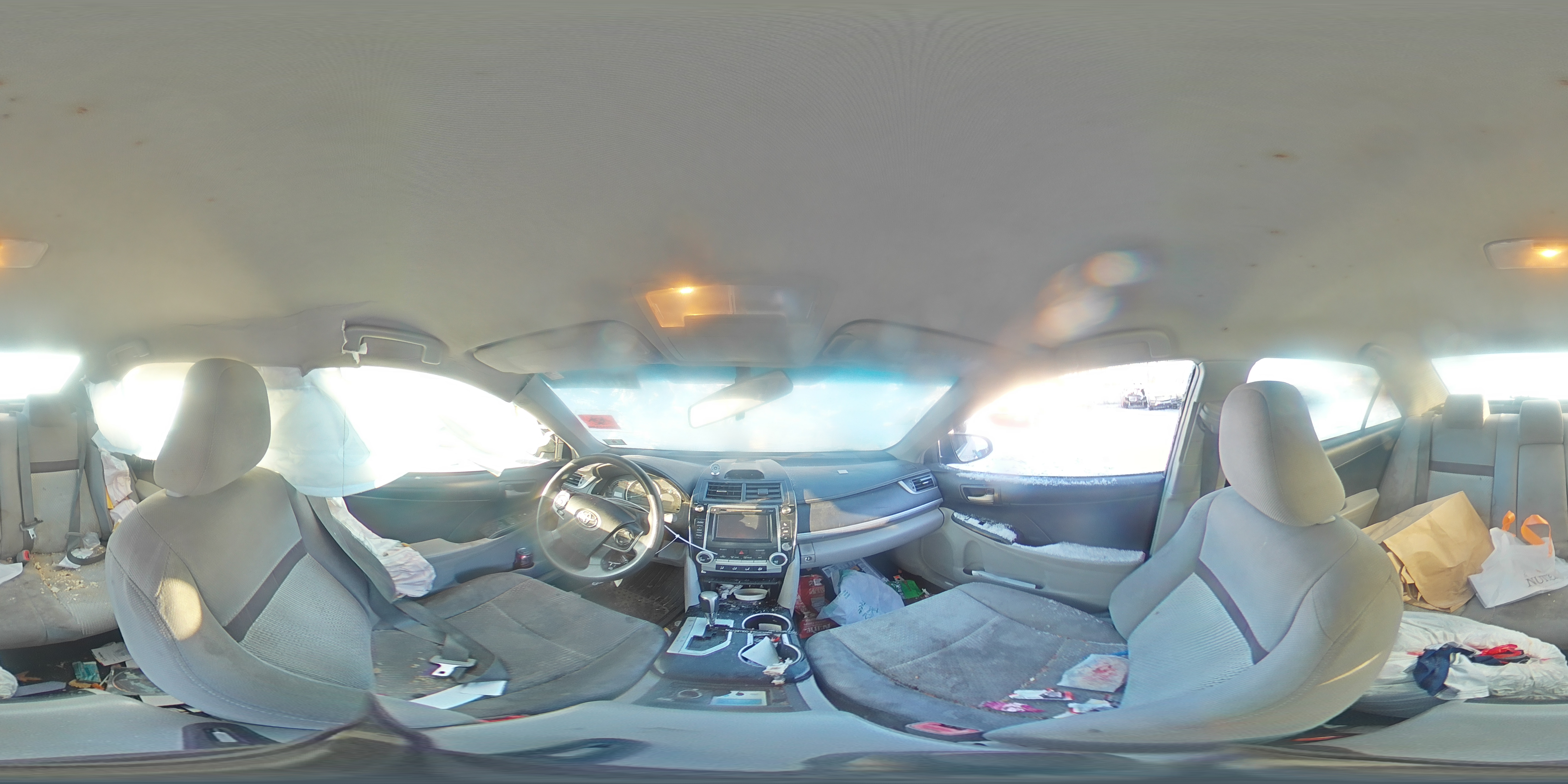 2014 Toyota Camry - Image 13