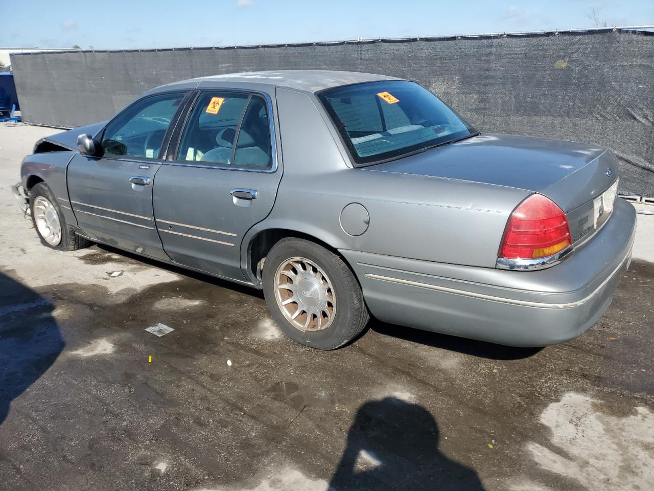 1999 Ford Crown Victoria - Image 2