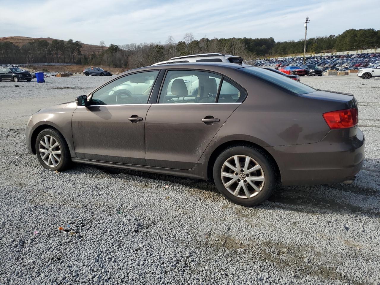 2014 Volkswagen Jetta - Image 2