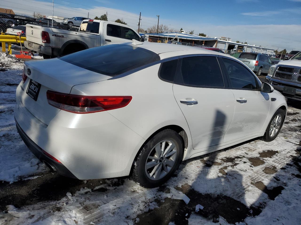 2016 Kia Optima - Image 3