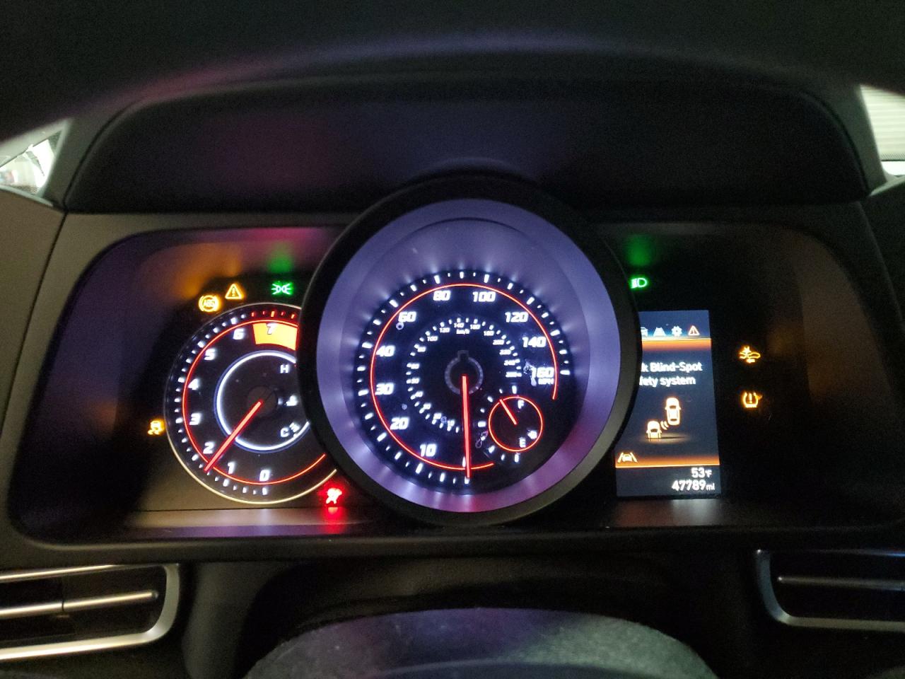 2021 Hyundai Elantra - Image 9