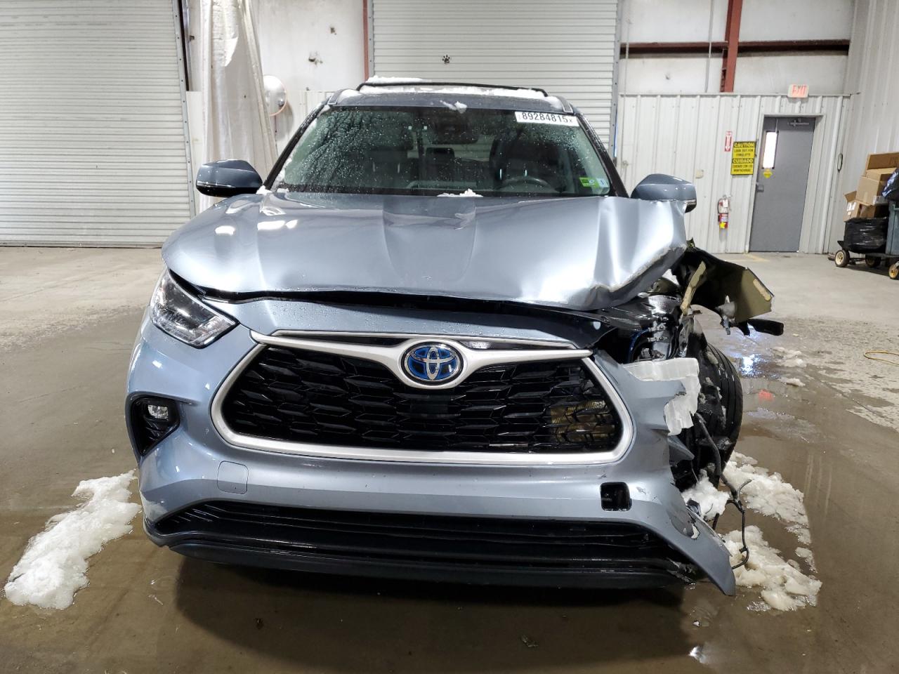 2021 Toyota Highlander - Image 5