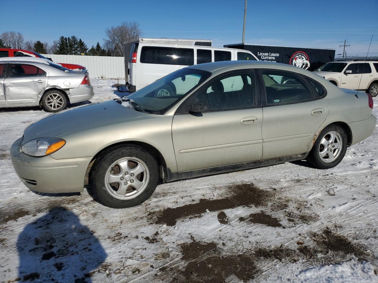 2005 Ford Taurus Se for Sale in Portland, MI - Minor Dent/Scratches