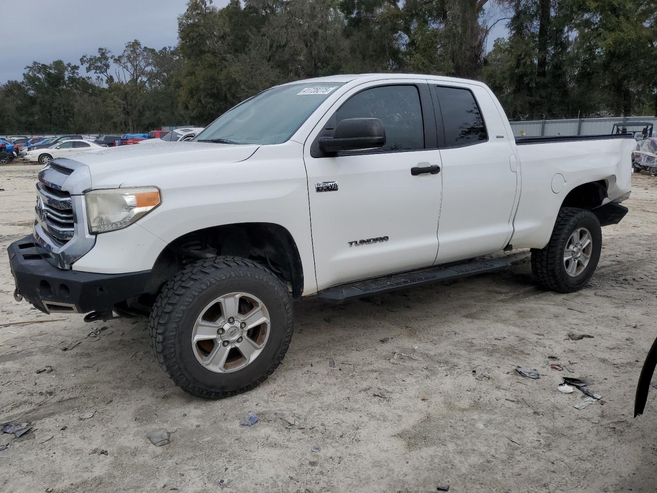 2016 Toyota Tundra - Image 1