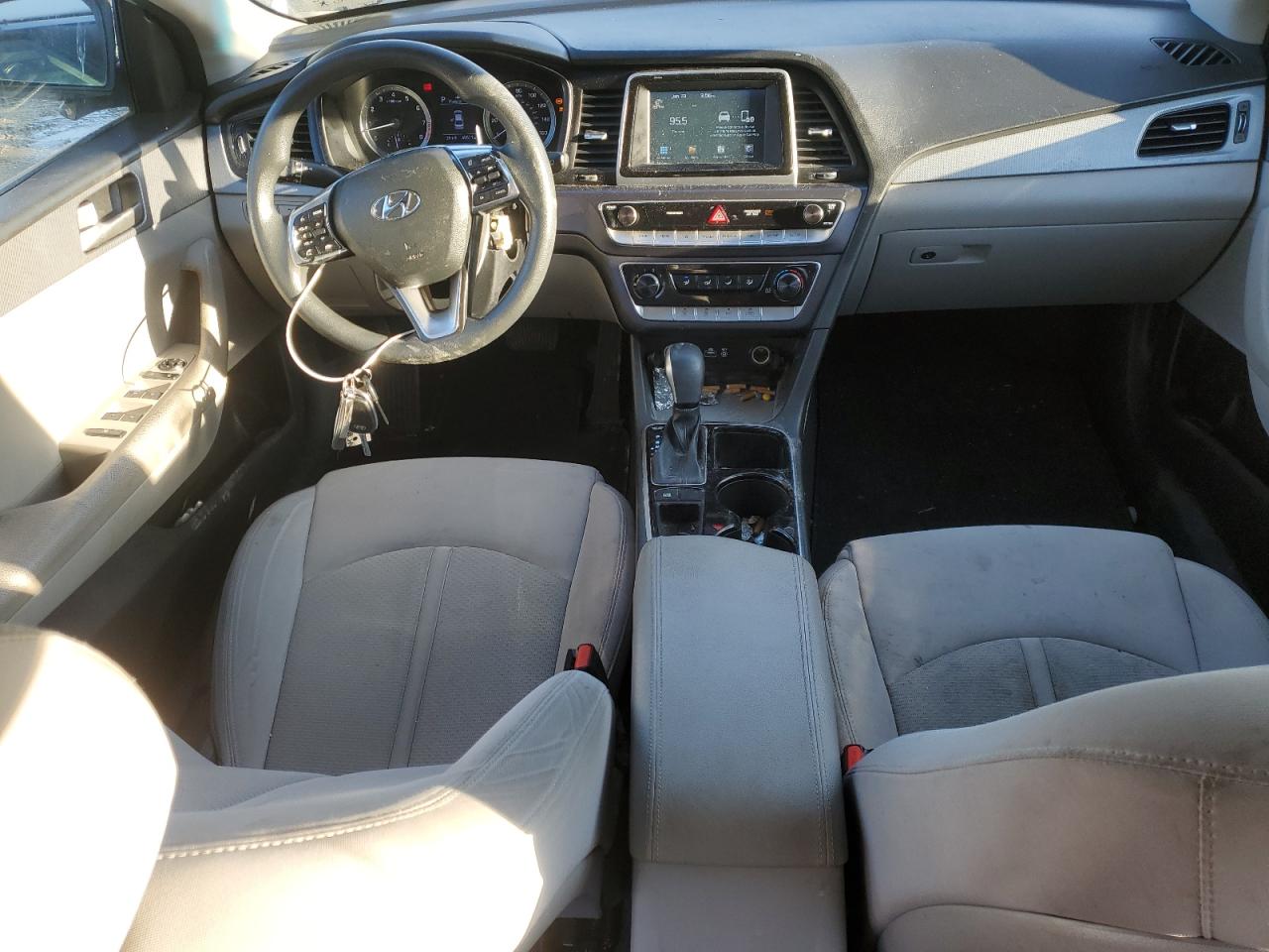 2018 Hyundai Sonata - Image 8