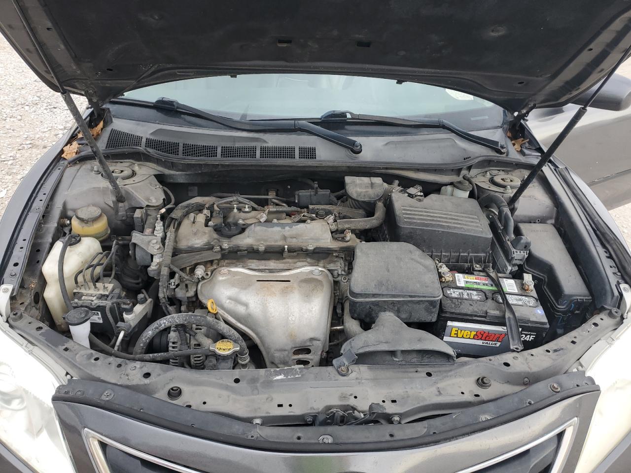 2011 Toyota Camry - Image 11