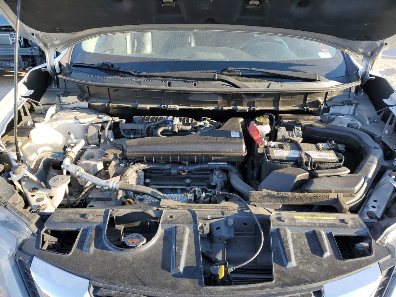 2018 Nissan Rogue - Image 14