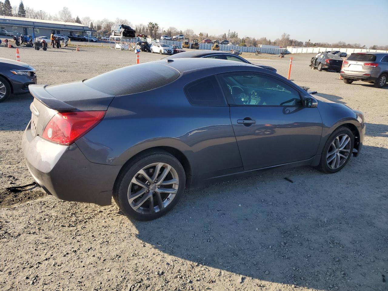 2010 Nissan Altima - Image 3
