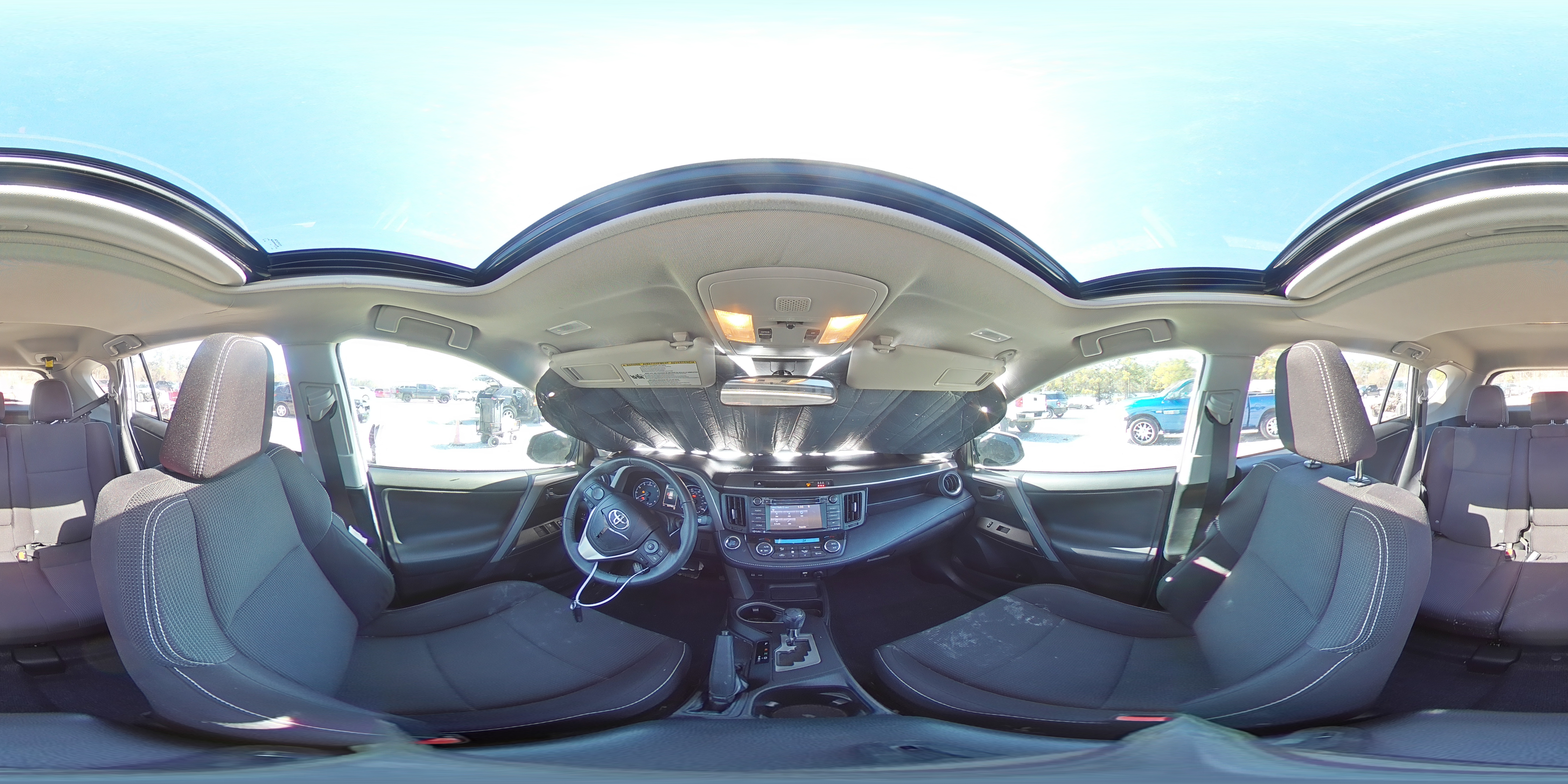 2018 Toyota RAV 4 - Image 15