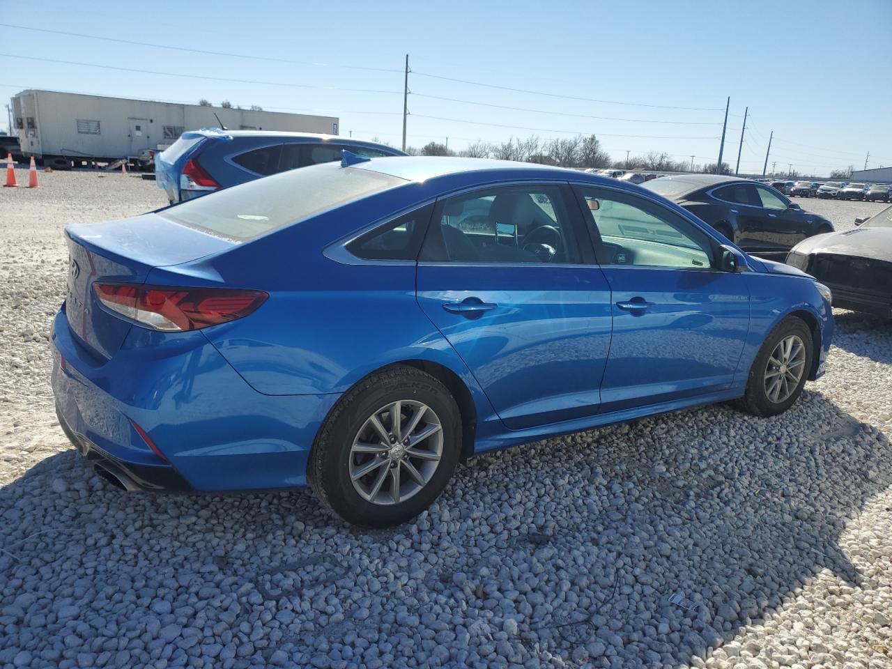 2018 Hyundai Sonata - Image 3
