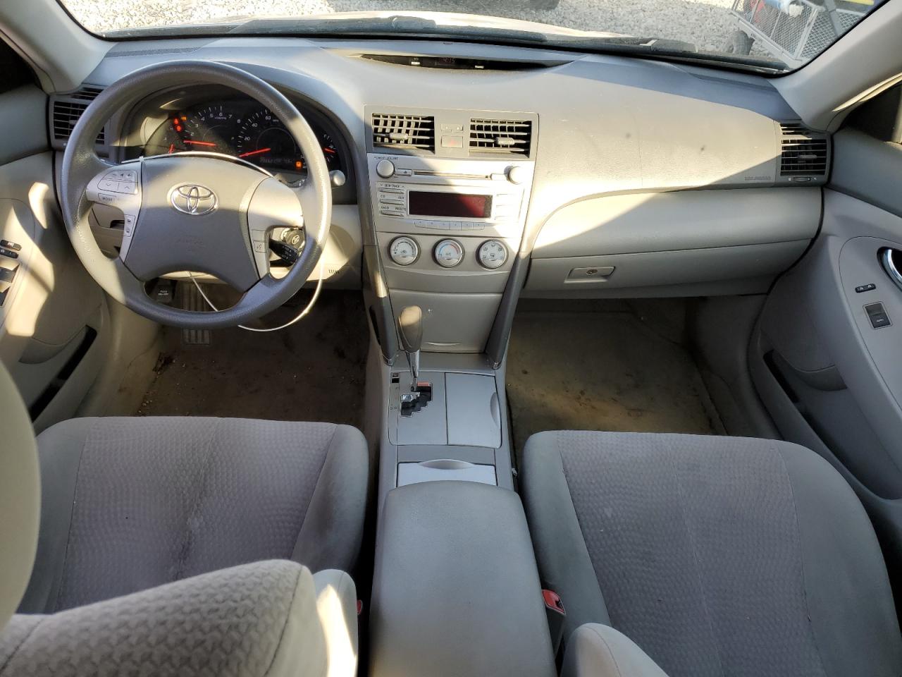 2010 Toyota Camry - Image 8