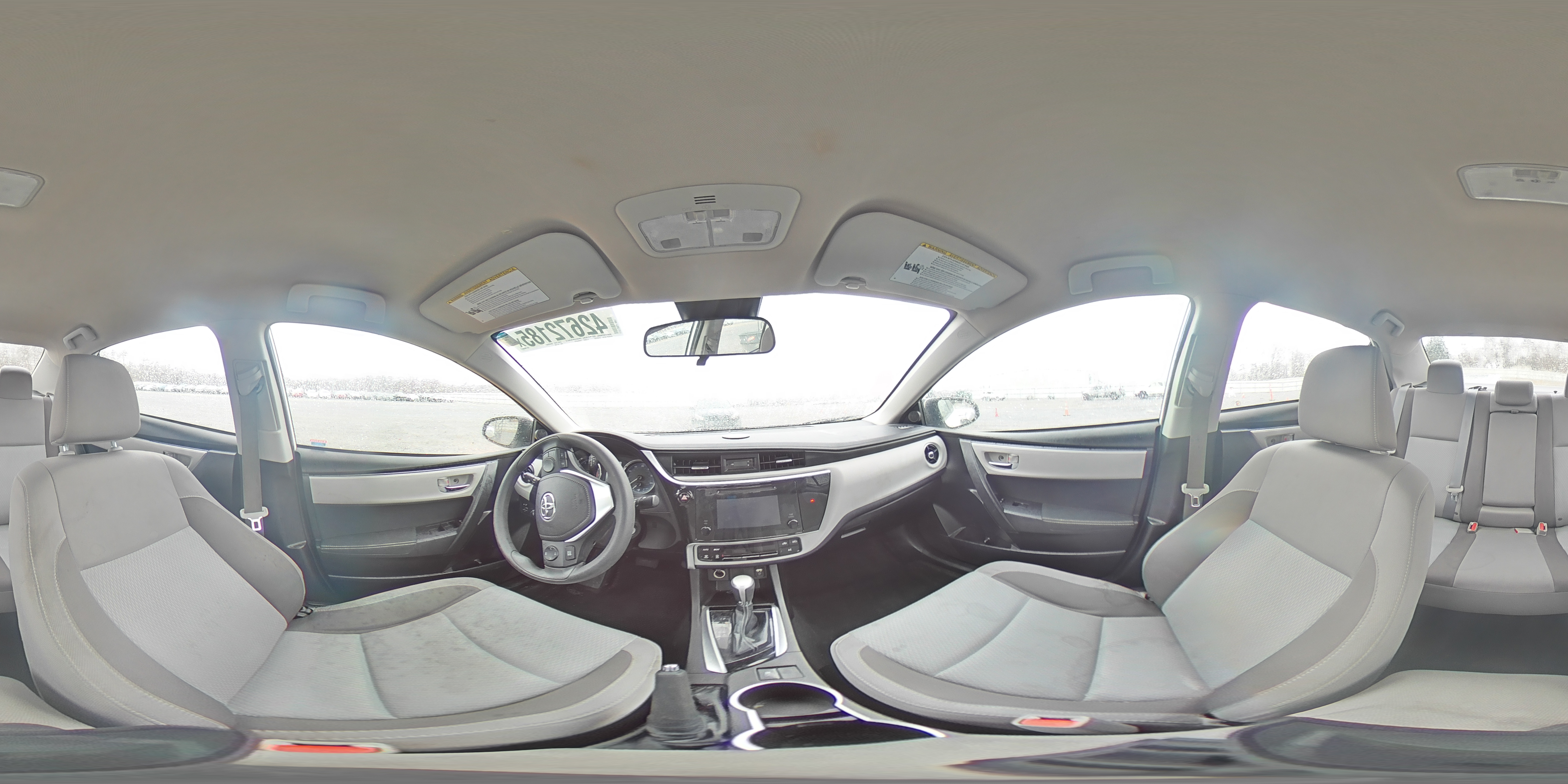 2018 Toyota Corolla - Image 12