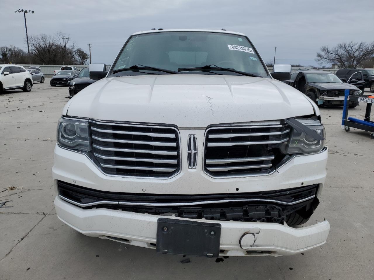 2015 Lincoln Navigator - Image 5
