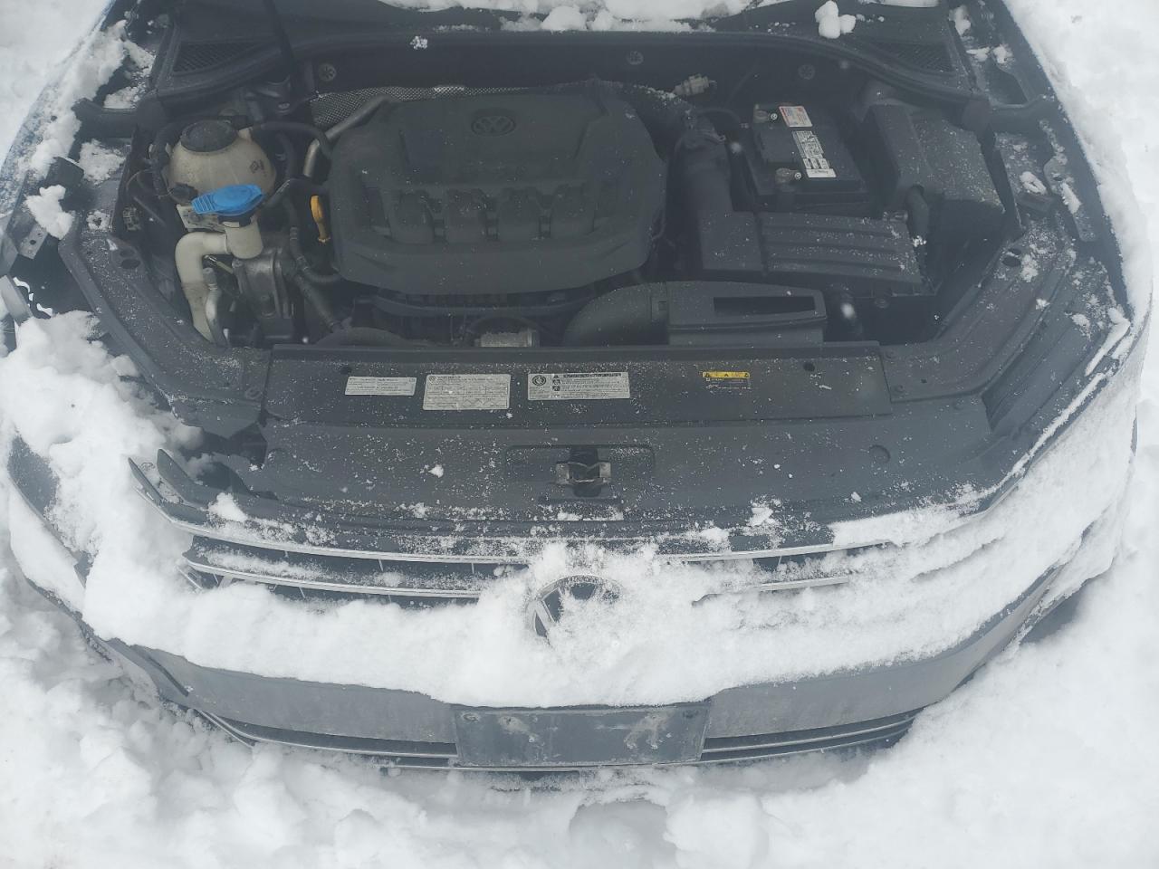 2018 Volkswagen Passat - Image 11