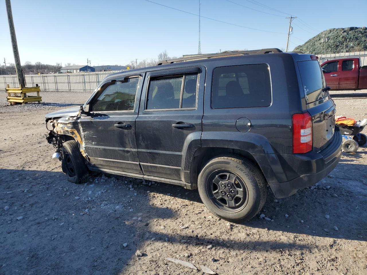 2016 Jeep Liberty (Patriot) - Image 2