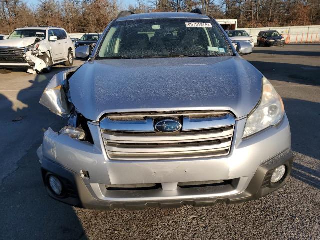  SUBARU OUTBACK 2013 Srebrny