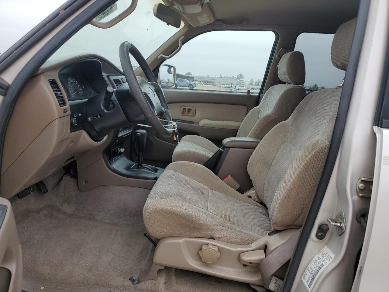 2000 Toyota 4Runner - Image 7