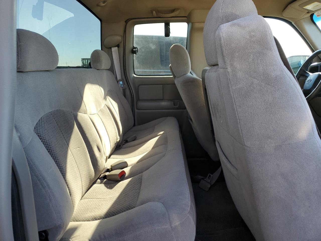 2001 Chevrolet Silverado - Image 10
