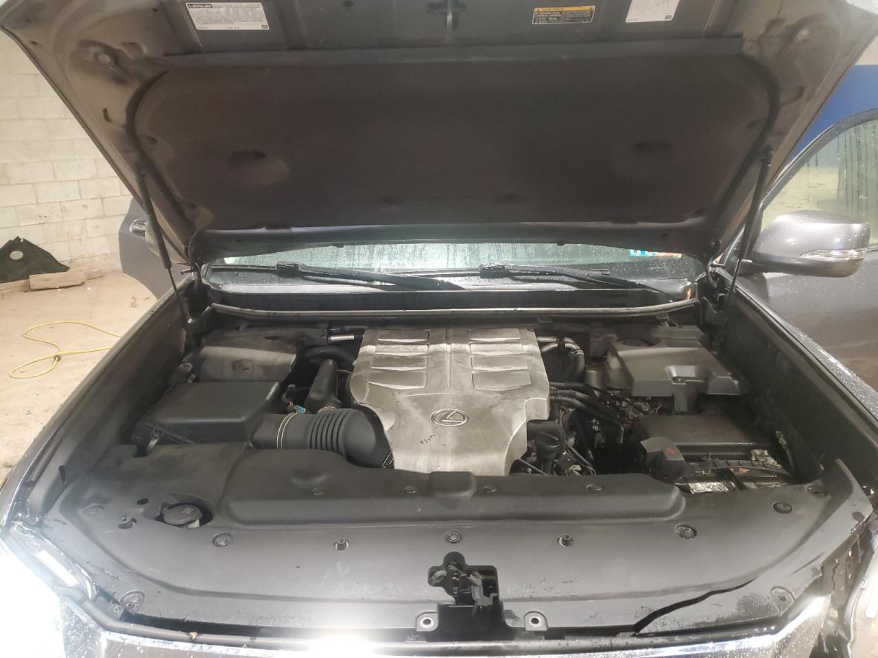 2017 Lexus GX - Image 12