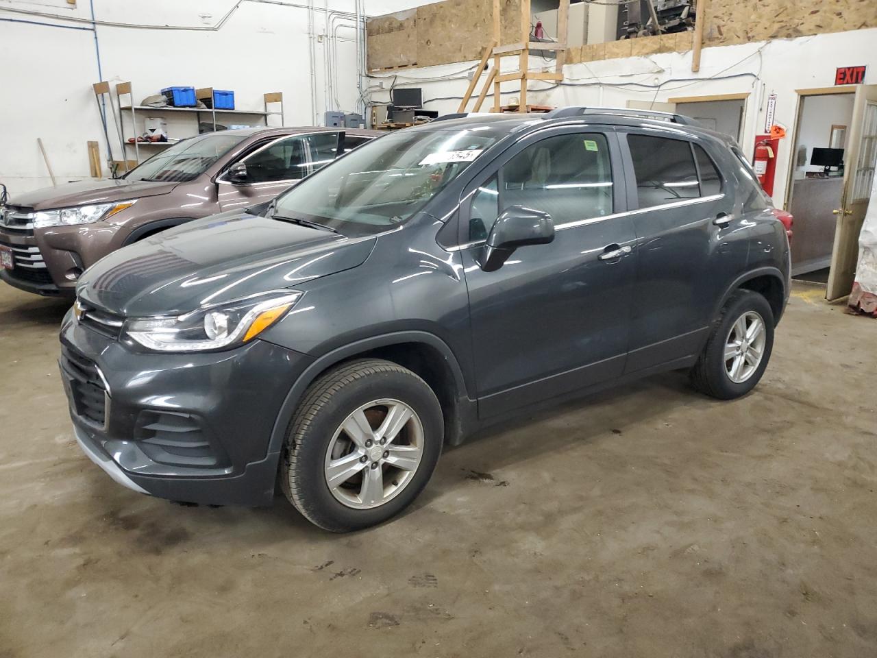3GNCJPSB4JL237801 2018 CHEVROLET TRAX - Image 1
