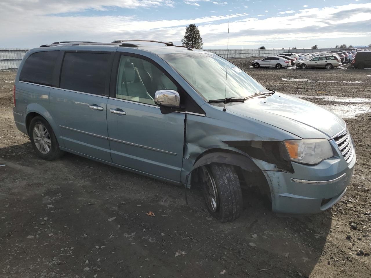 2008 Chrysler Town & Country - Image 4