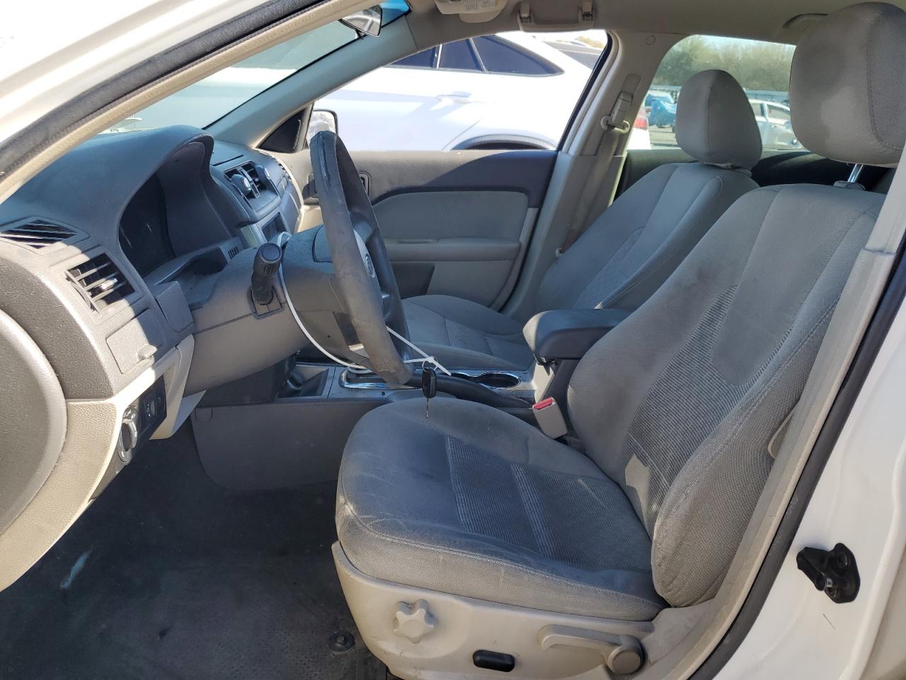 2010 Ford Fusion - Image 7