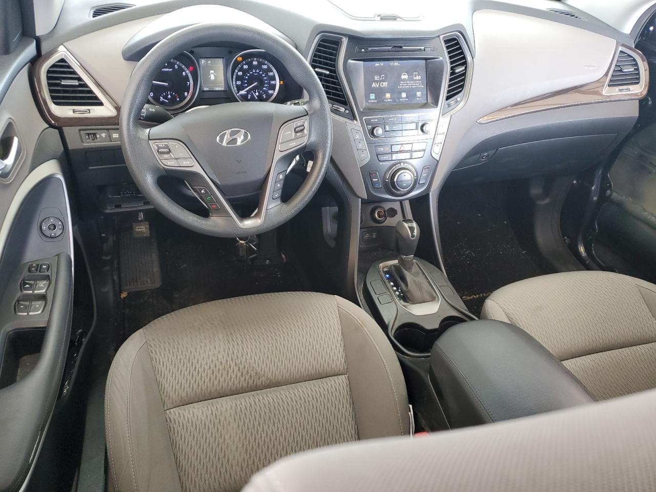 2019 Hyundai Santa Fe - Image 8