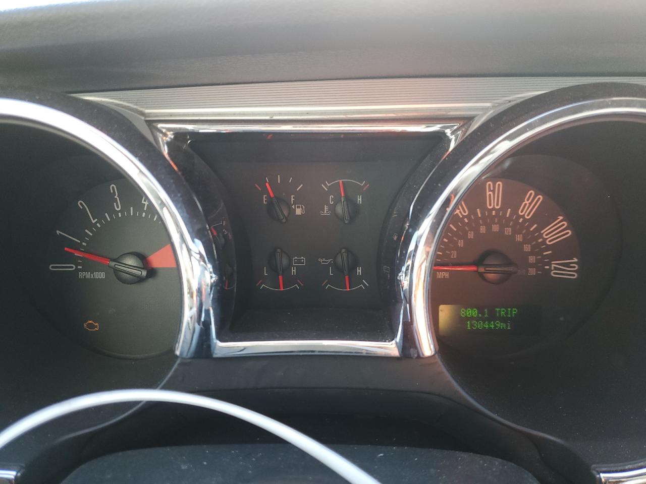 2006 Ford Mustang - Image 9